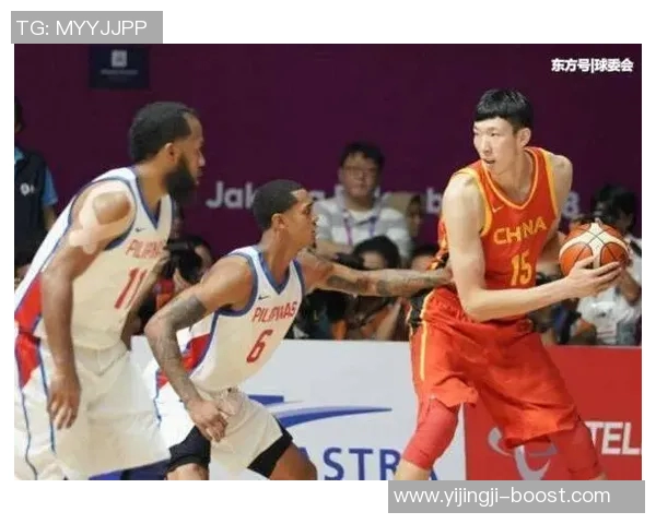 姚明早期比赛视频回顾展现中国篮球巨星成长历程