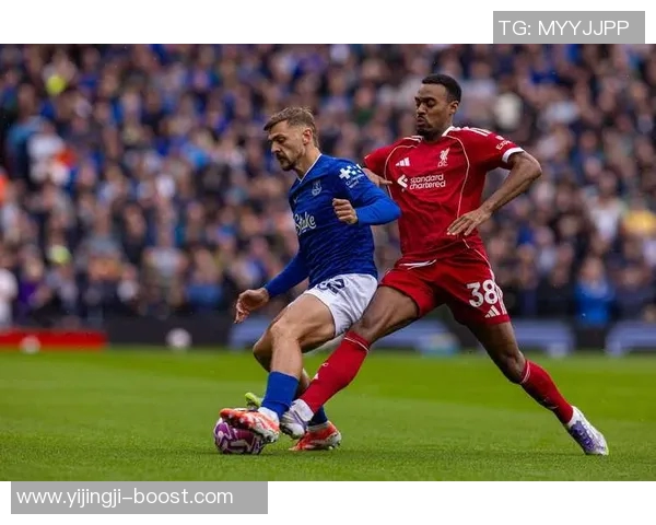 友谊赛精彩回顾：本菲卡逆转切尔西红牌事件引发全场热议