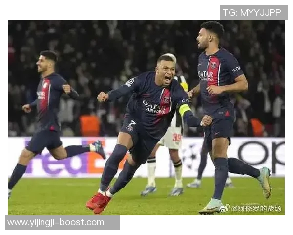 中超赛场惊现大冷门巴黎圣日耳曼狂胜皇马引发争议判罚热议