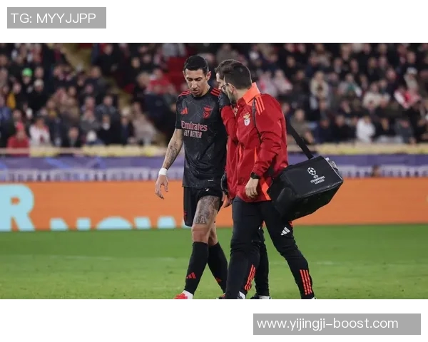 德甲惊现冷门本菲卡与利物浦战成平局红牌事件引发全场热议